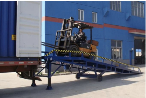 CE تایید شده DCQY6-0.5 سطح دهنده نقل و انتقالی Dock ظرفیت بارگیری 6000kg طول 7m