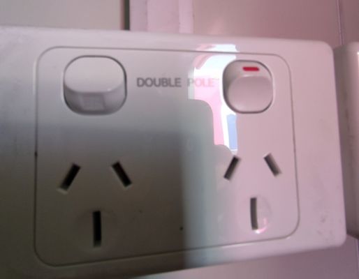 تریلر دوش یک سوئیت استرالیا