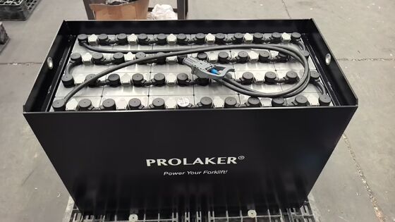 باتری های کششی اسید سرب سفارشی باتری 48 ولت 600 آمپر برای کامیون های فورک لیفت HELI CPD20 با پلاگین REMA160